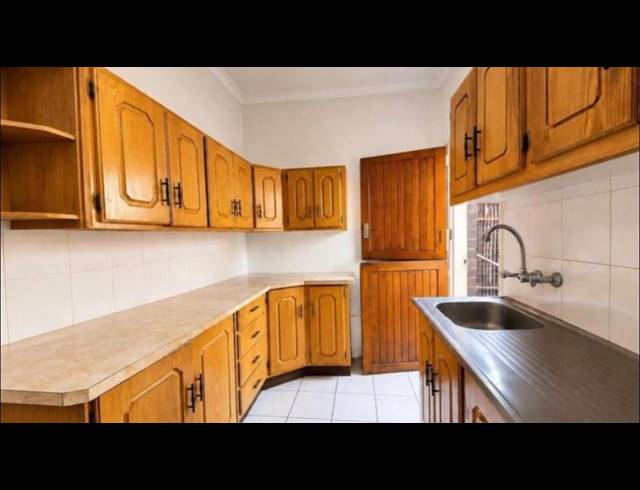 2 BEDROOM TOWNHOUSE FOR SALE IN RUSTENBURG CENTRAL